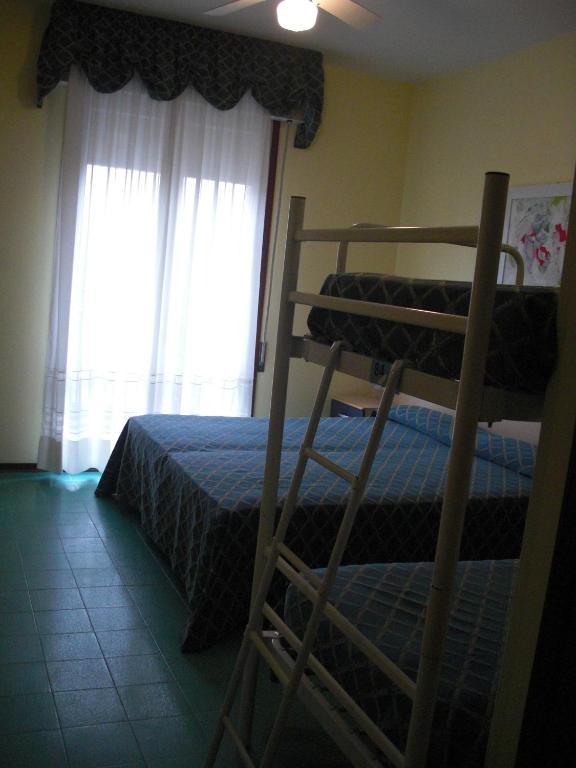 Hotel Oceanic Лидо ди Йезоло Стая снимка